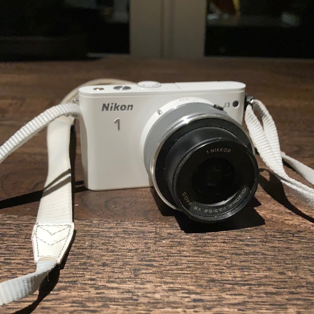 Nikon 1 j3